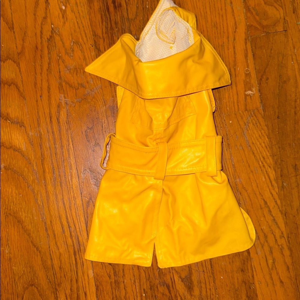 Yellow Dog Raincoat legally blonde chic fun SMALL trench coat